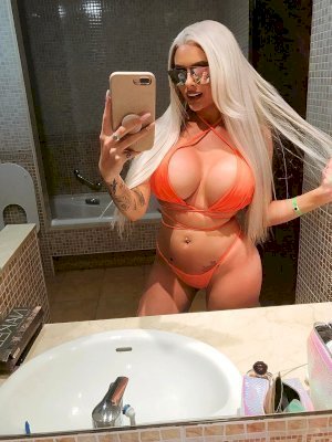 היילי הכי חרמנית