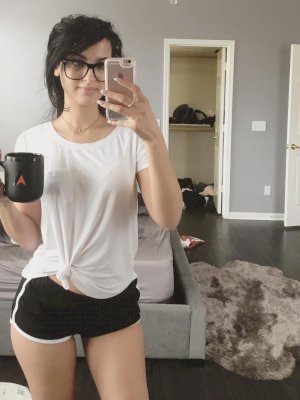 טלי החרמנית