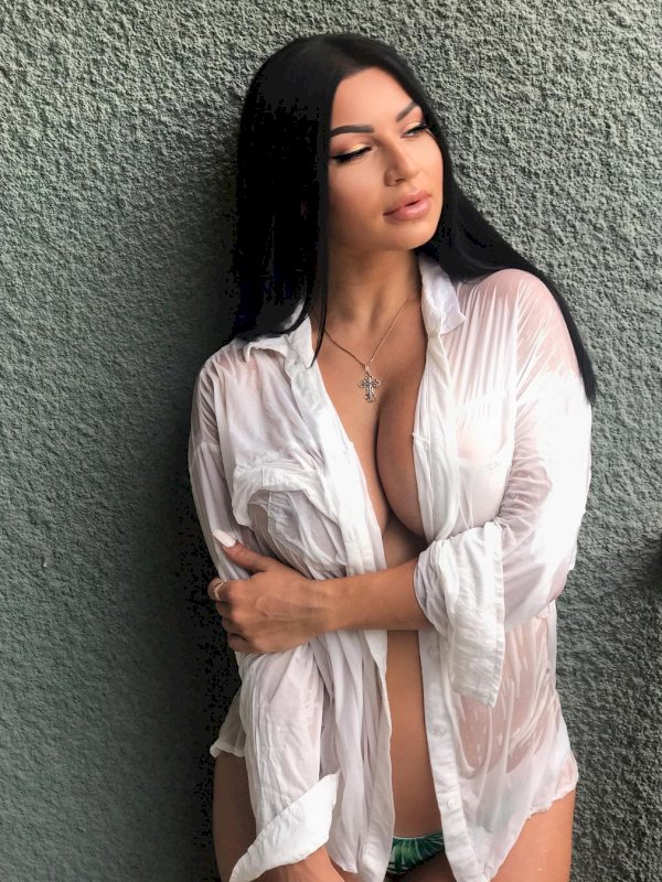 ביילי הלוהטת