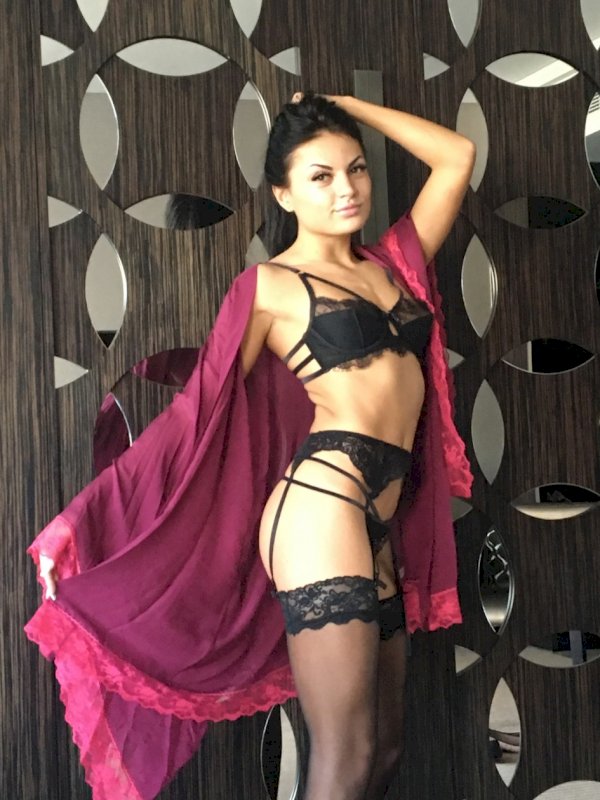 אנה הכי יפה